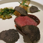 エクアトゥール - 27年4月　A5松坂牛モモ肉、粒マスタードソース、黒トリュフ添え　アップ