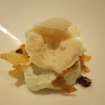 エクアトゥール - 27年4月　ローズマリー、メレンゲソース