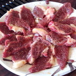 馬肉　ロース（換算1100円/皿）