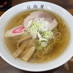 青竹手打ラーメン 日向屋 - 