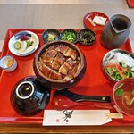 本庄うなぎ屋 - 料理写真: