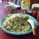 玉蘭 - 高菜チャーハン。高菜の風味でチャーハンの美味しさもアップ。