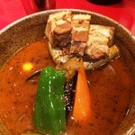 ピカンティ - とろとろ皮付き豚の角煮