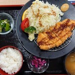 お食事処 華こぶし - 茨城銘柄豚ローズポークとんかつ定食1,750円
