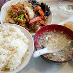 Rakuen Daichuubou - 牛肉と帆立の黒胡椒炒め定食