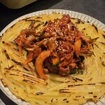 ソウルポチャ - ジャガイモチヂミつぶ貝和えのせ