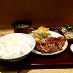 和 - ４種類ある日替わり定食の一つ、チキンステーキ定食８００円です