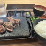 ステーキマッチョ - 