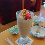 コメダ珈琲店 - ドリンク写真:フラッペ クラシックプリン ¥740
