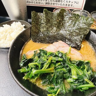 家系ラーメン 竜_0