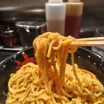 東京油組総本店 - 麺 リフト