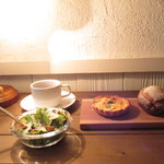 CAFE Uchi - 