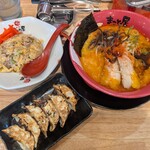 ラーメンまこと屋 - 料理写真: