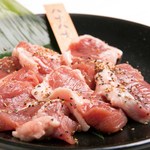 Toyama Sakaba Jounetsu Horumon - 「ハナハナ」豚の鼻です。トロッとした脂が程良くあり、濃厚な味わい。