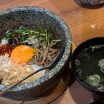 焼肉 うしのまき - 石焼ビビンバ