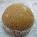 パン童夢 - 米粉の蒸しケーキ１５０円。米粉を使ったお菓子感覚の蒸しパンです。

