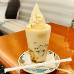 麻布茶房 - ドリンク写真:黒糖寒天ダブルクリームラテ