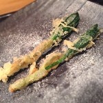誠 - 山菜の天ぷらは「あずき菜」