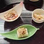 ホテル三右ェ門 - 先附（鴨、長芋の豆腐など）