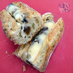 前田パン - 「クリームチーズレーズン」　２１６円