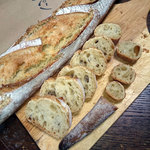 前田パン - 「バゲット・フランセーズ」　３２４円