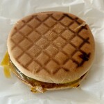 マクドナルド - チーズバーガーをホットサンドメーカーで焼いたもの