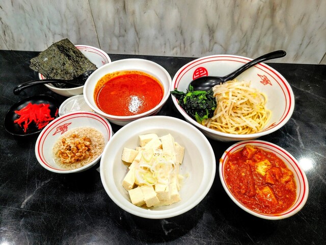 蒙古タンメン中本 目黒店 （もうこたんめんなかもと） - 目黒/ラーメン