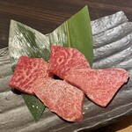 黒毛和牛 焼肉うし雅 - 