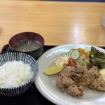 あさひ食堂 - 土砂降りの日のから揚げ定食