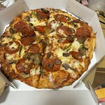 Domino's Pizza - 料理写真:ドミノ・デラックス