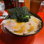 横浜家系総本山 吉村家直系店 ラーメン内田家 - 