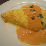 KISS'N  Little dining - プレーンオムレツ　トマトクリームソース