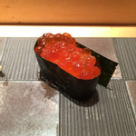 伊勢鮨 - イクラ