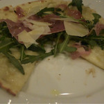 トラットリア チンチン - 2015.04　生ハムとルッコラのピッツァ