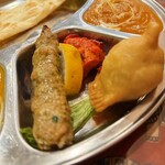 リトルスパイス - シークカバブ　チキンティッカ　サモサ
