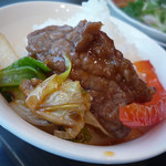 聖兆 - 牛肉の辣子炒め乗っけ食い