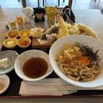 市場の天ぷら はいから亭 - 料理写真:豪華はいから天ぷら定食　1,738円(税込)   ※うどんを選択したので、110円増しになってます