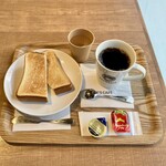 キーズ カフェ - 料理写真:厚切りトーストモーニングセット630円