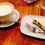 FABcafe - キャラメルミルクティーとオレオのチーズケーキ