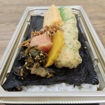おにぎりの桃太郎 - 