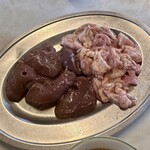 昌腹 - 料理写真:レバー、ホルモン