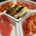 マトン牧場 - 本日の肉盛り合わせ１キロ