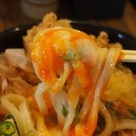 定食あぶく - 温玉とり天ぶっかけ（温玉をうどんに絡めて食べると美味しいよねぇ）