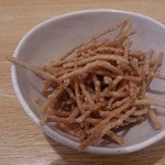 Kikyou - お通しの蕎麦チップス？