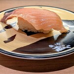 無添蔵 - 料理写真:大切りサーモン　150円