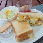 MORNING CAFE again - エビフライエッグサンド、ドーン！