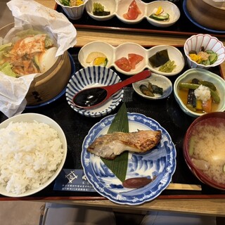 旬菜みそ茶屋 くらを_0