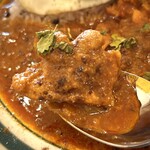 SARU CURRY - スパイシーチキンカレーの鶏肉