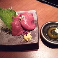 飛騨牛一頭家 馬喰一代 銀座 - レバ刺し