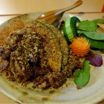 ゆるり 中華食堂 癒食同源 - ソフトシェルクラブの香草パン粉炒め、飾り包丁が見事